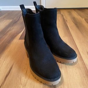 Universal Thread Women's Black Boots Size 7.5 Zip Closure Chunky Heel